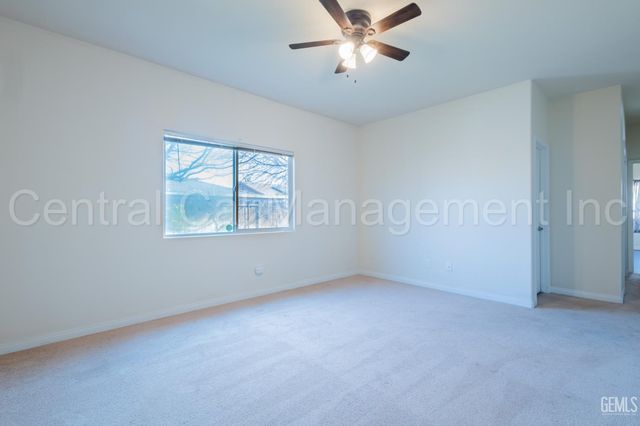 2316 Macau Street, Bakersfield, CA 93313