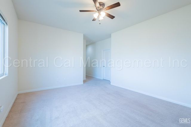 2316 Macau Street, Bakersfield, CA 93313