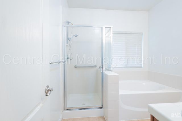 2316 Macau Street, Bakersfield, CA 93313