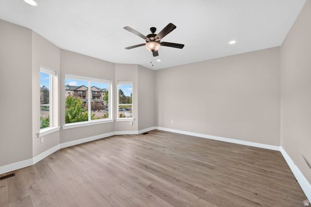 9132 S RIDGE PEAK DR, West Jordan, UT 84081