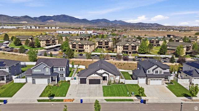 9132 S RIDGE PEAK DR, West Jordan, UT 84081