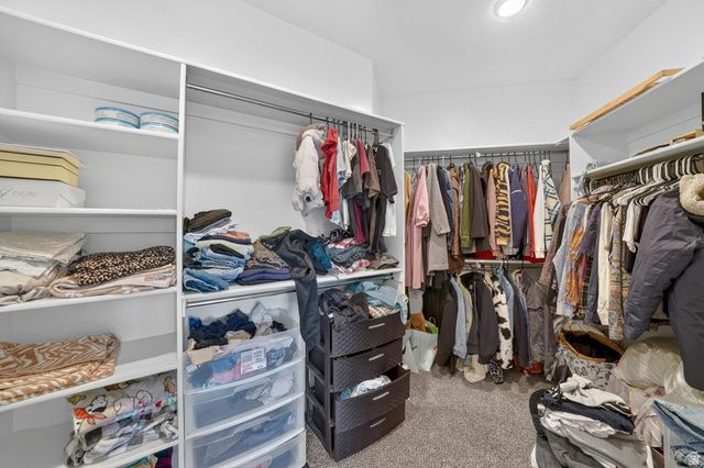 9132 S RIDGE PEAK DR, West Jordan, UT 84081