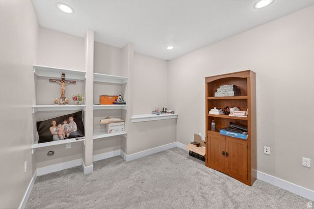 9132 S RIDGE PEAK DR, West Jordan, UT 84081