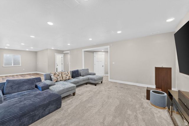 9132 S RIDGE PEAK DR, West Jordan, UT 84081