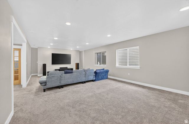 9132 S RIDGE PEAK DR, West Jordan, UT 84081