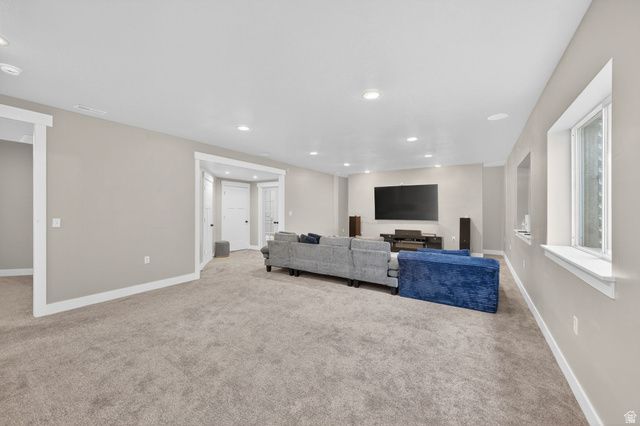 9132 S RIDGE PEAK DR, West Jordan, UT 84081