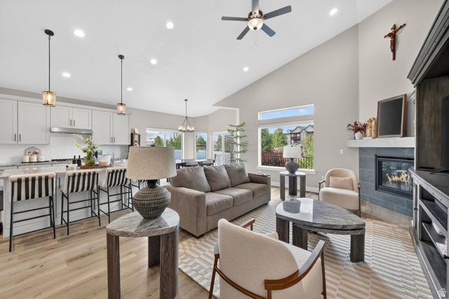 9132 S RIDGE PEAK DR, West Jordan, UT 84081