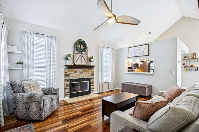 5611 Royal Ct, Hermitage, TN 37076