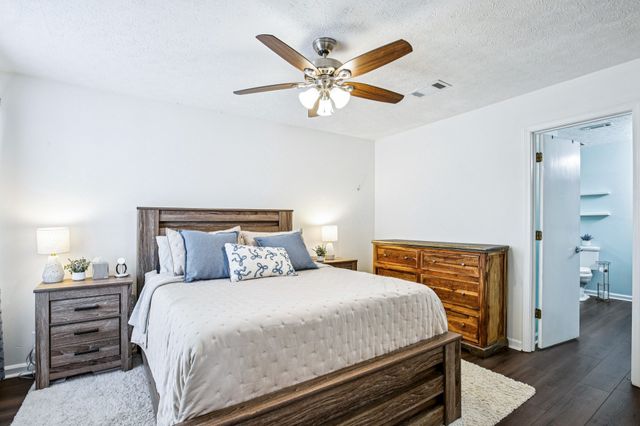 5611 Royal Ct, Hermitage, TN 37076