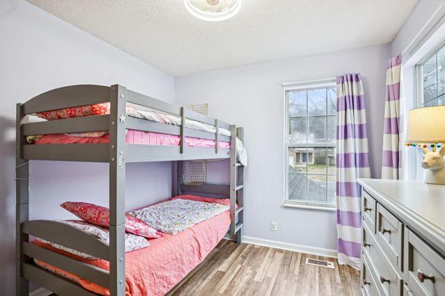 5611 Royal Ct, Hermitage, TN 37076