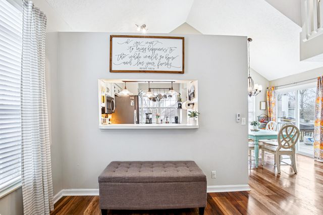 5611 Royal Ct, Hermitage, TN 37076