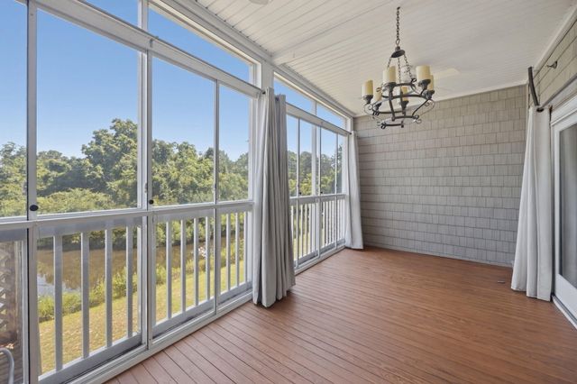 1601 Hopeman Lane, Mount Pleasant, SC 29466