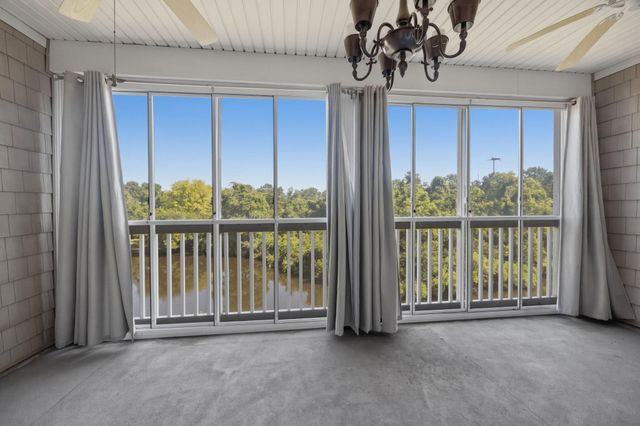 1601 Hopeman Lane, Mount Pleasant, SC 29466