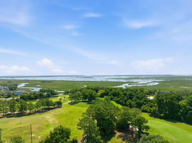 1601 Hopeman Lane, Mount Pleasant, SC 29466