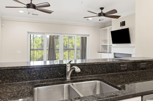 1601 Hopeman Lane, Mount Pleasant, SC 29466