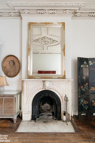 258 W 12TH Street, New York City, NY 10014