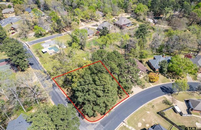 4002 Pinecreek Dr, Tyler, TX 75707