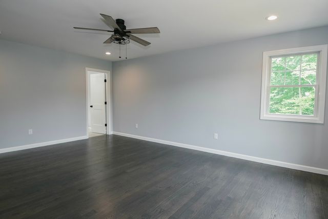 155 Old Common Road, Wethersfield, CT 06109