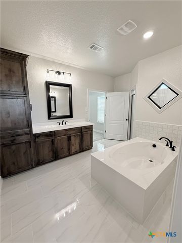 8002 Kelly Herring Lane, Killeen, TX 76542