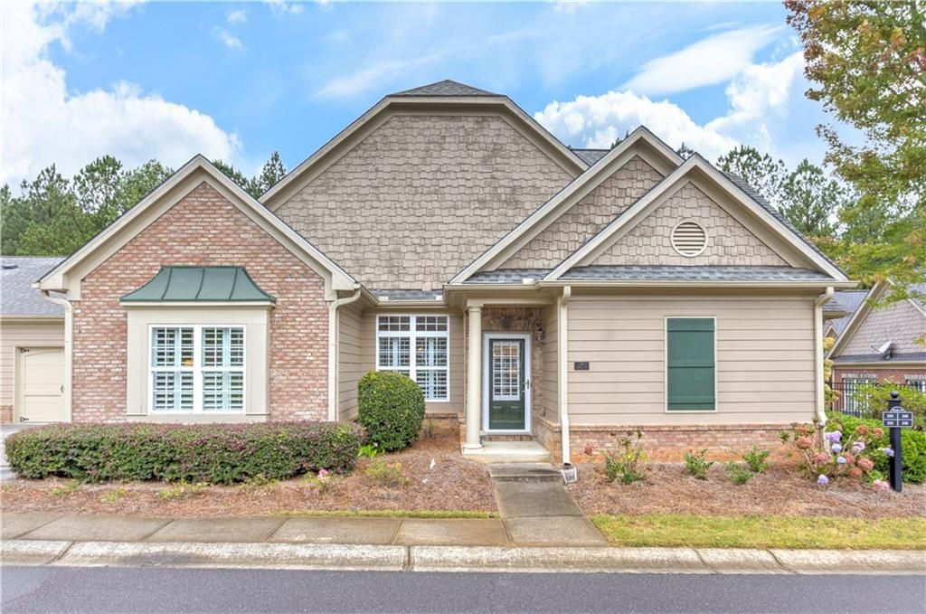 230 Glens Loop, Woodstock, GA 30188