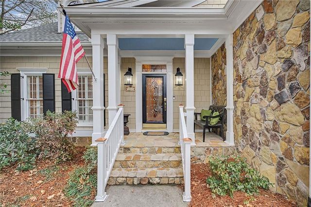 5264 Fleur De Lis Court, Dunwoody, GA 30360