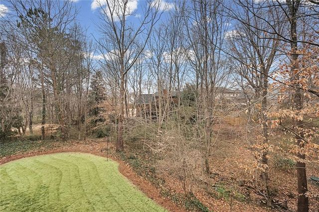 5264 Fleur De Lis Court, Dunwoody, GA 30360