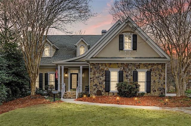 5264 Fleur De Lis Court, Dunwoody, GA 30360