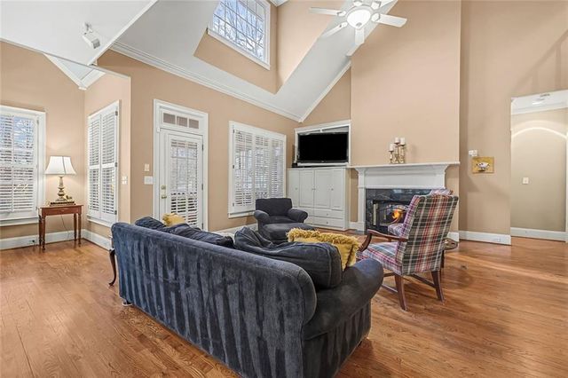 5264 Fleur De Lis Court, Dunwoody, GA 30360