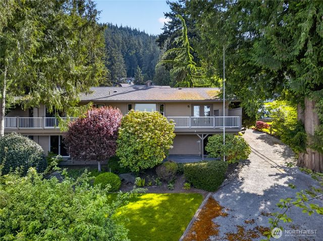 17282 Meadow Lane, Mount Vernon, WA 98274