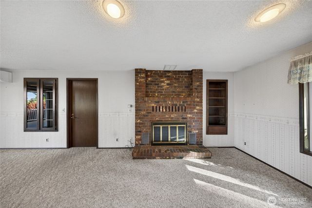 17282 Meadow Lane, Mount Vernon, WA 98274