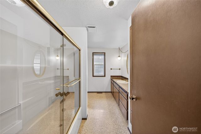 17282 Meadow Lane, Mount Vernon, WA 98274