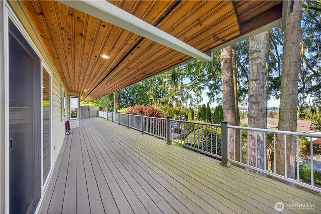 17282 Meadow Lane, Mount Vernon, WA 98274