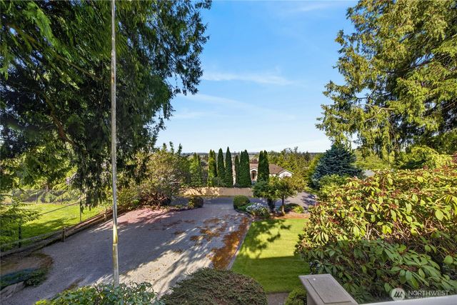 17282 Meadow Lane, Mount Vernon, WA 98274