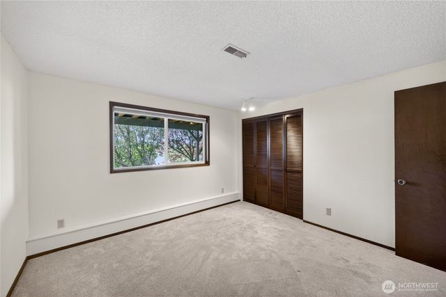 17282 Meadow Lane, Mount Vernon, WA 98274