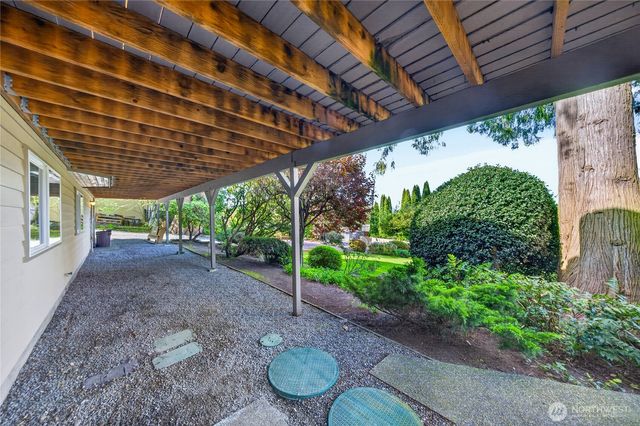 17282 Meadow Lane, Mount Vernon, WA 98274