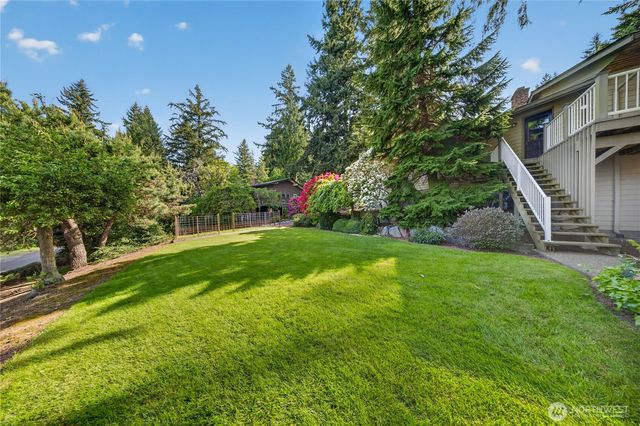 17282 Meadow Lane, Mount Vernon, WA 98274
