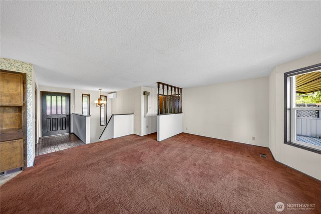 17282 Meadow Lane, Mount Vernon, WA 98274
