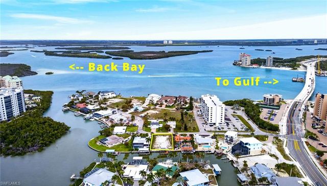 151 Estrellita DR, Fort Myers Beach, FL 33931