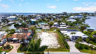 151 Estrellita DR, Fort Myers Beach, FL 33931