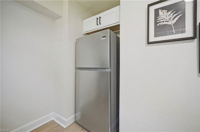 220 Castlewood RD, Portsmouth, VA 23702