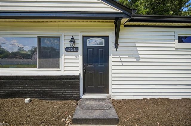 220 Castlewood RD, Portsmouth, VA 23702