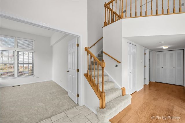 528 Penny Lane, Crystal Lake, IL 60014