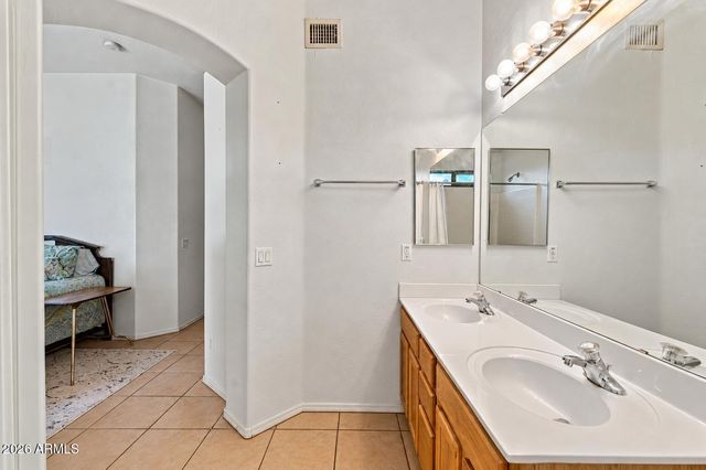 5306 S 15TH Street, Phoenix, AZ 85040