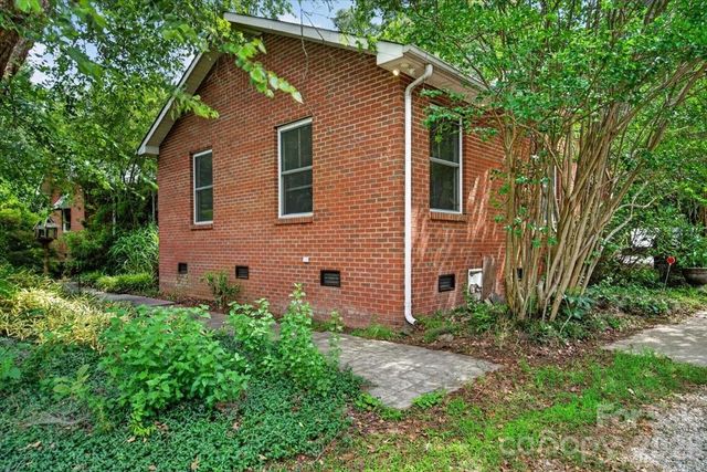 929 Shearers Road, Mooresville, NC 28115