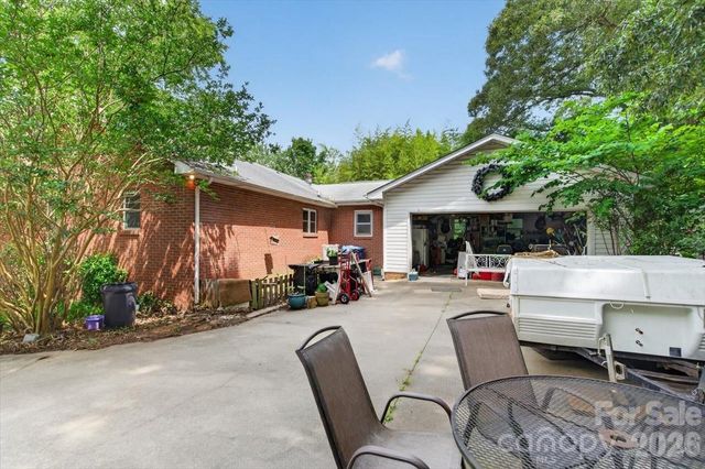 929 Shearers Road, Mooresville, NC 28115
