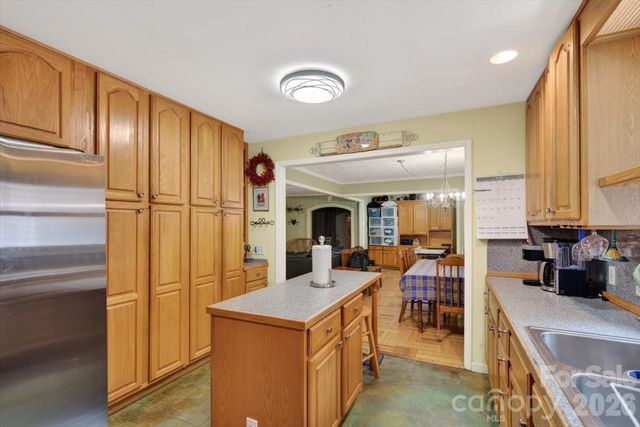929 Shearers Road, Mooresville, NC 28115