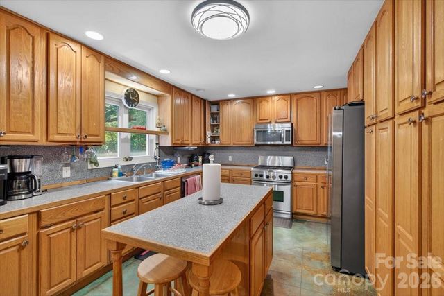 929 Shearers Road, Mooresville, NC 28115
