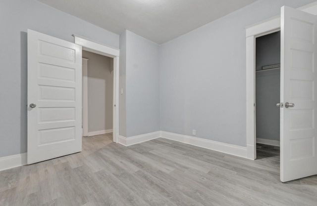 2827 W Grant STREET, Milwaukee, WI 53215