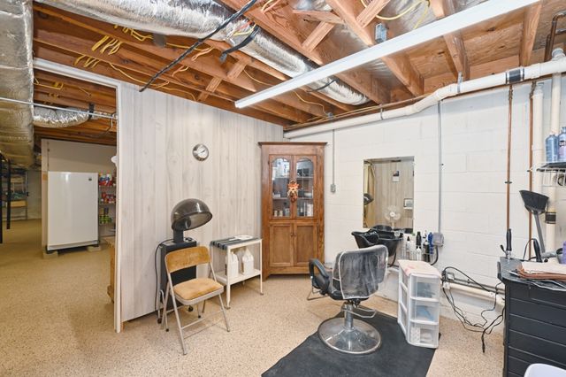 1935 Liberty Ln, Gallatin, TN 37066