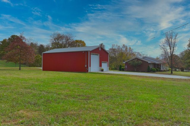 1935 Liberty Ln, Gallatin, TN 37066